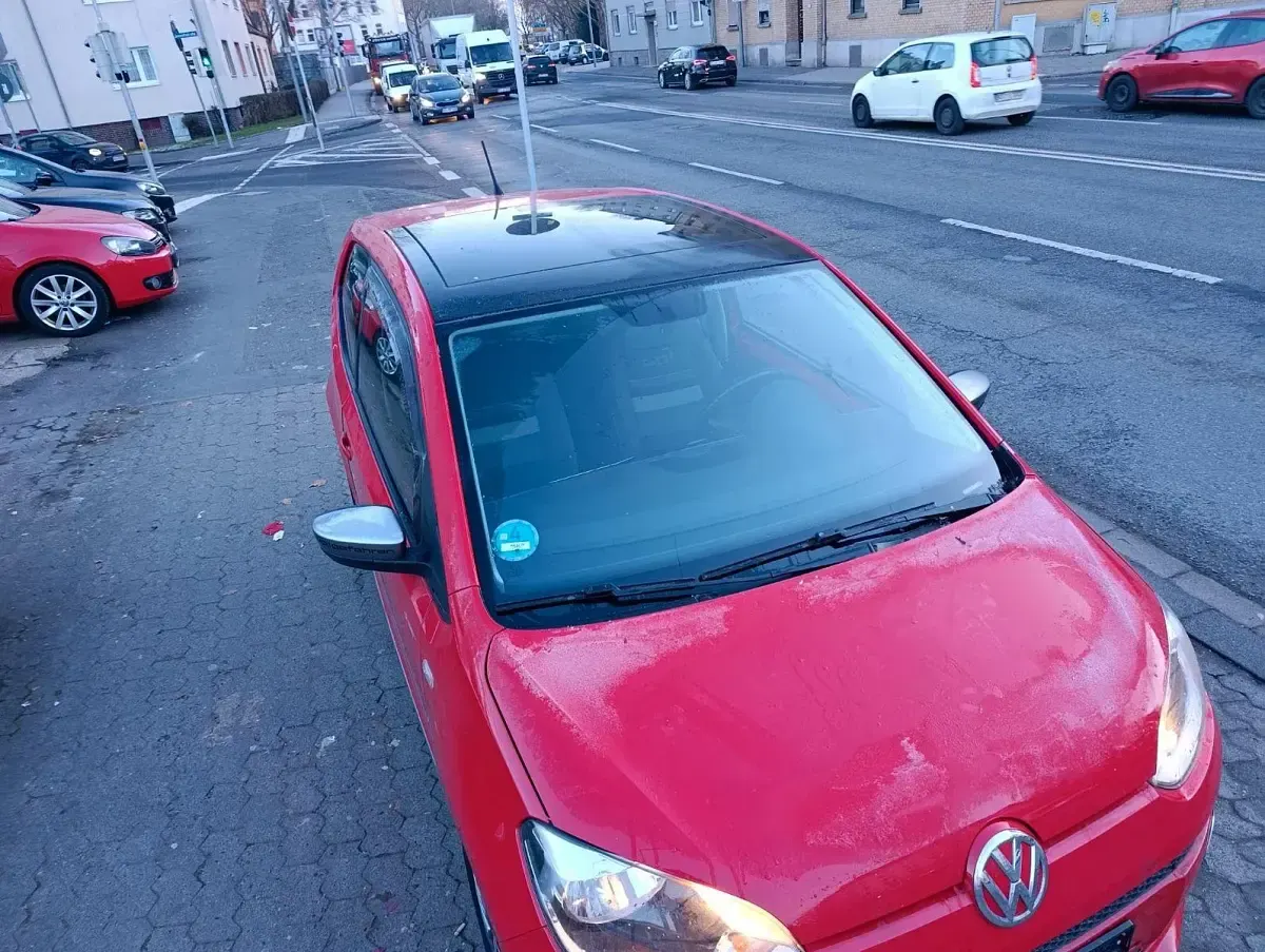Gebraucht VW up! 75 PS (55 kW) 2014 Rot Kleinwagen