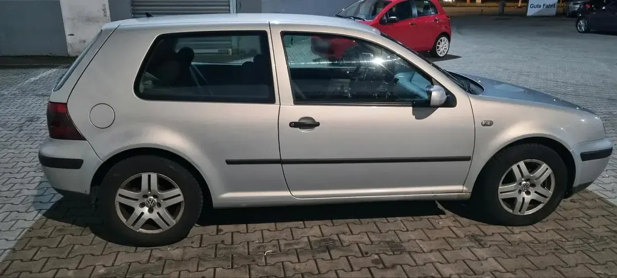 Gebraucht VW Golf IV 75 PS (55 kW) 2002 Grau Kleinwagen