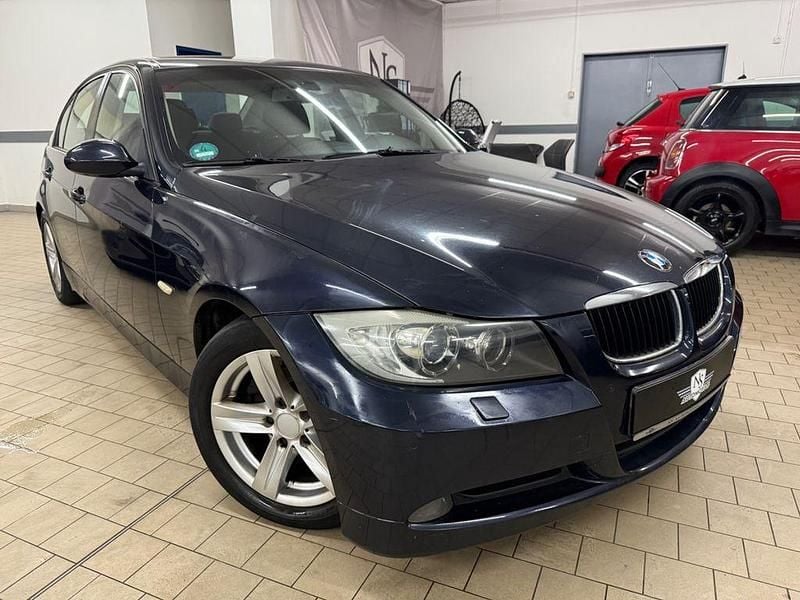 Blau Gebraucht 2008 BMW 320 Performance Limousine | 2.990 € (Superpreis) - Bild 1/4