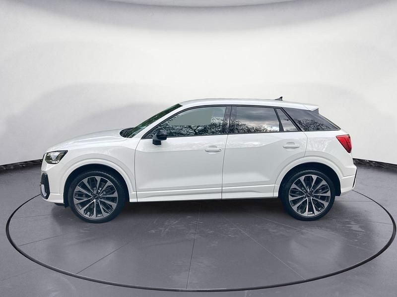 Gebraucht Audi SQ2 Advanced 300 PS (220 kW) 2025 Weiß SUV
