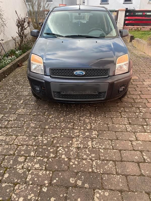 Gebraucht Ford Fusion 80 PS (58 kW) 2009 Grau Kleinwagen
