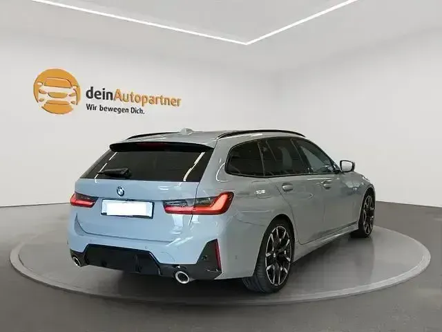 Gebraucht BMW 320 M Sport 190 PS (139 kW) 2024 Brooklyn grau Kombi