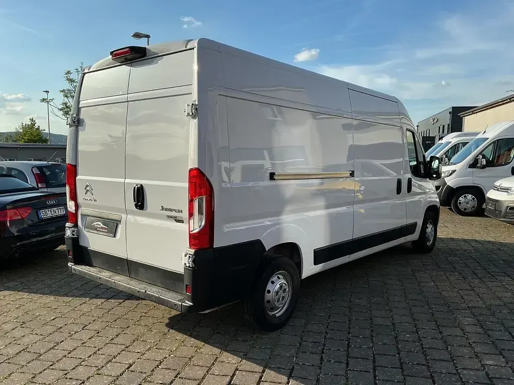 Gebraucht Citroën Jumper 165 PS (121 kW) 2024 Weiß Van / Kleinbus