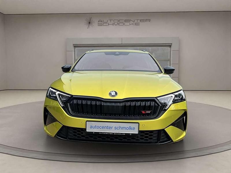 Gebraucht Skoda Octavia RS 265 PS (194 kW) 2024 Dragon skingold Kombi