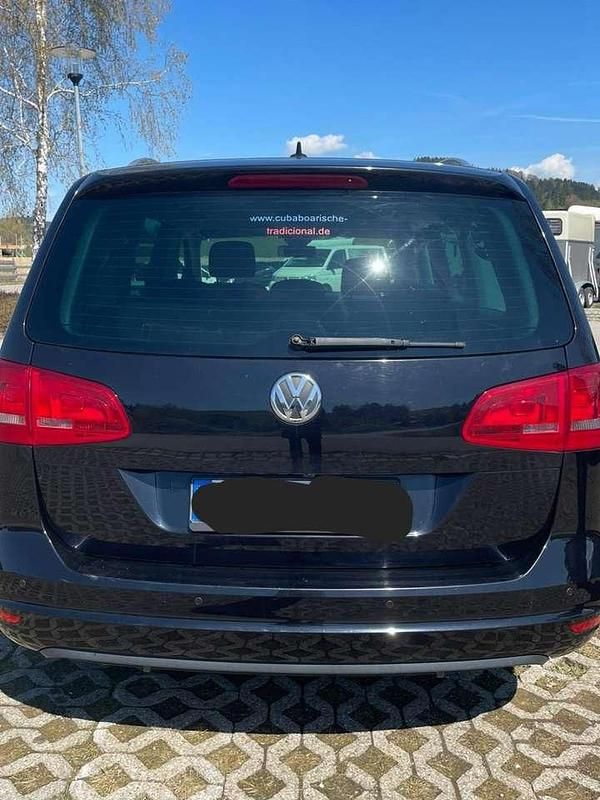Gebraucht VW Sharan Match 140 PS (102 kW) 2013 Schwarz Van / Kleinbus