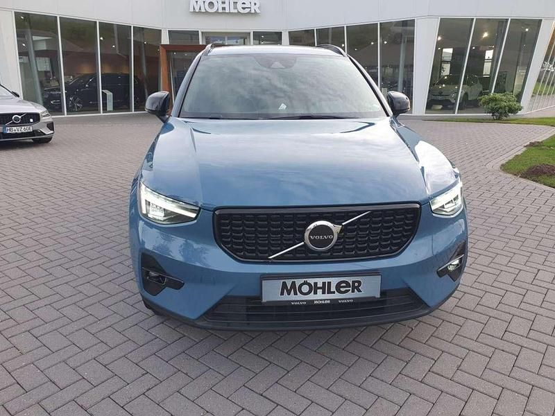Gebraucht Volvo XC40 Ultimate 211 PS (155 kW) 2022 Fjord blue metallic SUV