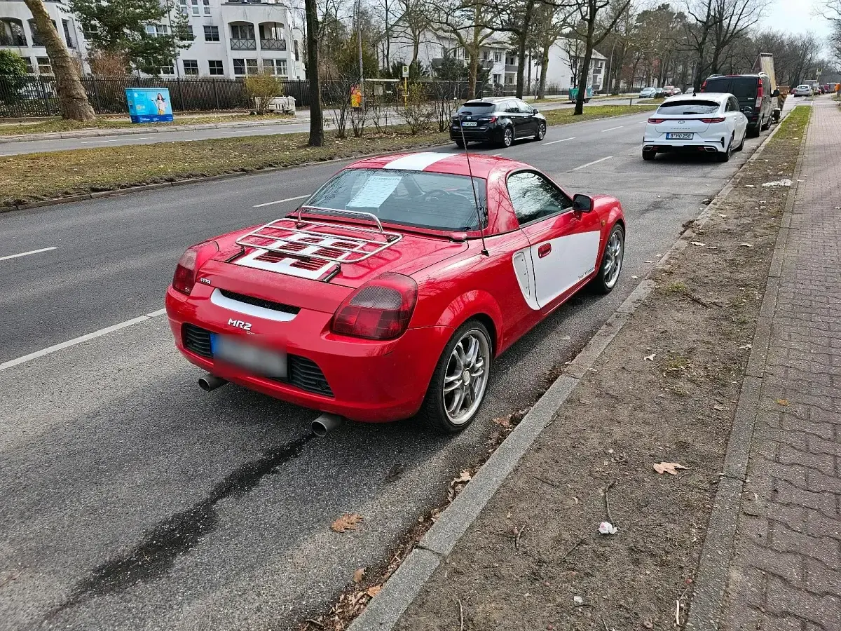 Gebraucht Toyota MR2 140 PS (102 kW) 2002 Rot Cabrio