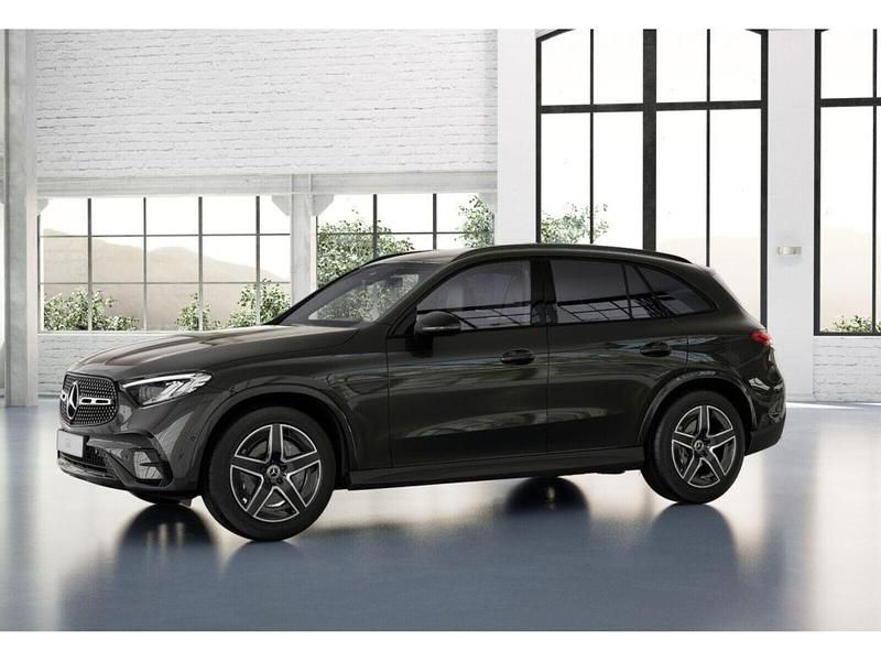 Gebraucht Mercedes GLC300 AMG 269 PS (197 kW) 2024 Metalliclack graphitgrau (metallic) SUV