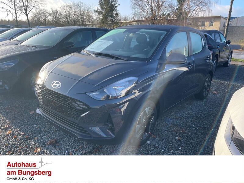 Grau Neu 2025 Hyundai i10 Trend Kleinwagen | 18.990 € (Etwas zu teuer) - Bild 1/3