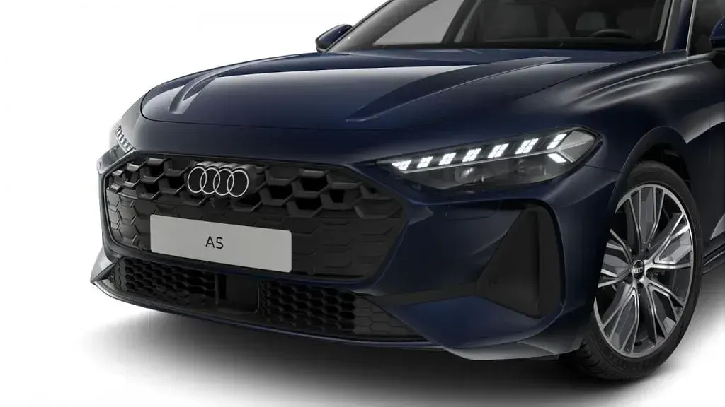 Gebraucht Audi A5 Sport 204 PS (150 kW) 2025 Firmamentblau Kombi