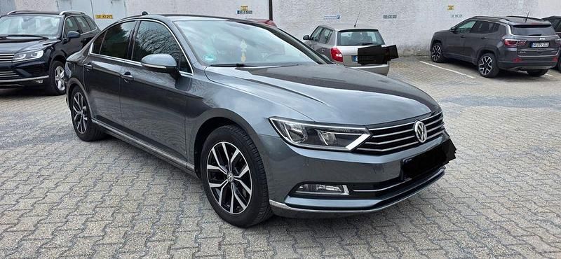 Gebraucht VW Passat Highline 190 PS (139 kW) 2017 Grau Limousine