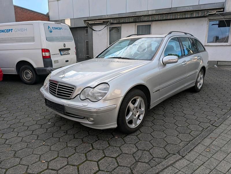 Grau Gebraucht 2001 Mercedes C240 Kombi | 1.600 € (Fairer Preis) - Bild 1/4
