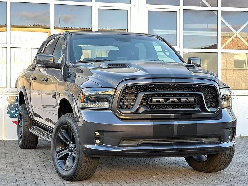Grau Gebraucht 2021 Dodge Ram Abholung | 36.900 € (Superpreis) - Bild 1/4