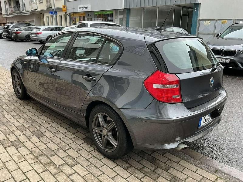 Gebraucht BMW 120 177 PS (130 kW) 2008 Grau Kleinwagen