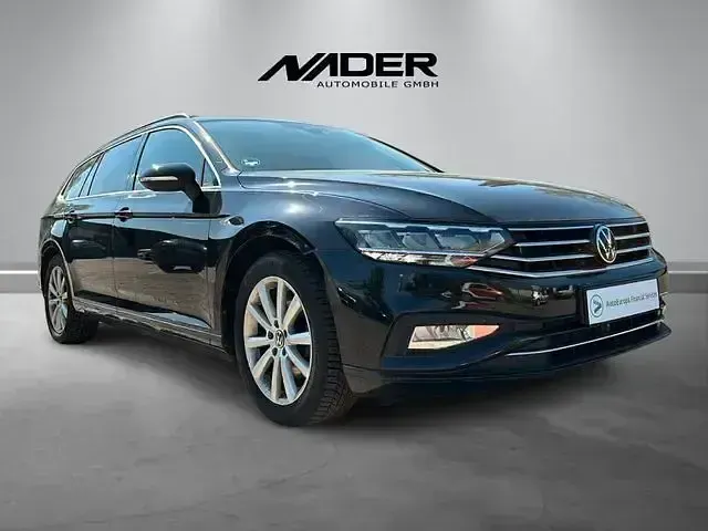 Gebraucht VW Passat 150 PS (110 kW) 2024 Schwarz Kombi