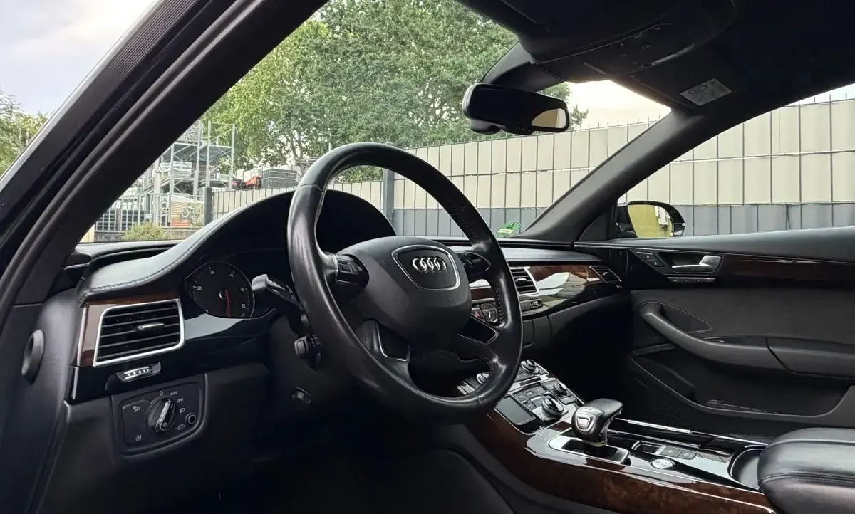 Gebraucht Audi A8 Comfort 262 PS (192 kW) 2016 Schwarz Limousine