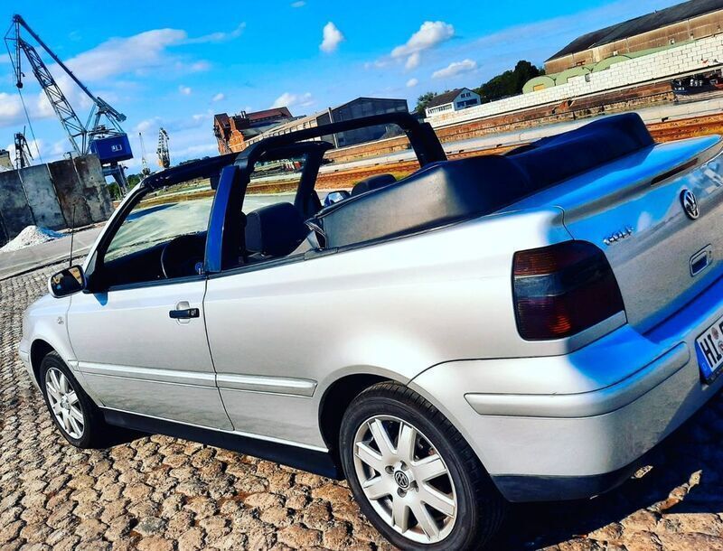 Silber Gebraucht 2001 VW Golf Cabriolet Trendline Cabrio | 3.000 € (Fairer Preis) - Bild 1/4