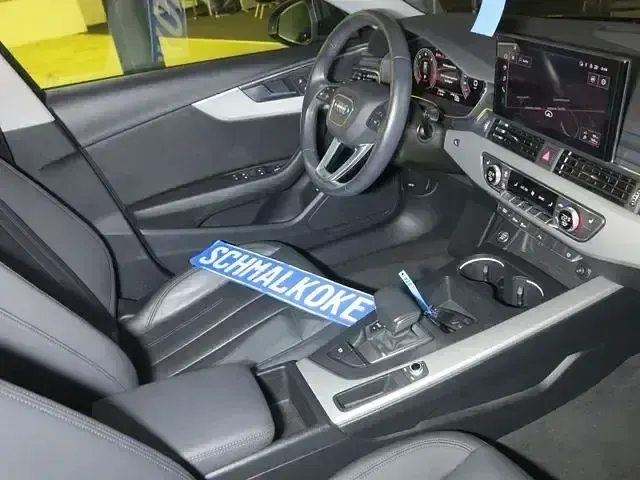 Gebraucht Audi A4 Advanced 204 PS (150 kW) 2022 Mythos black Kombi