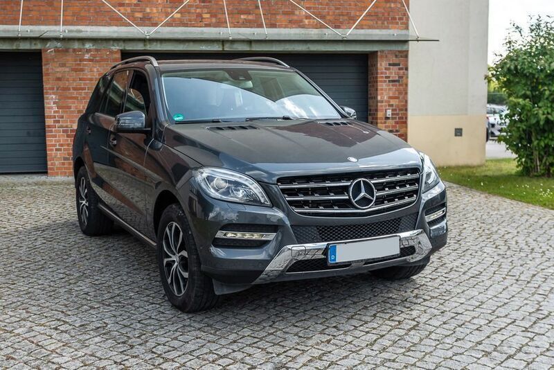 Gebraucht Mercedes ML250 204 PS (150 kW) 2014 Grau SUV