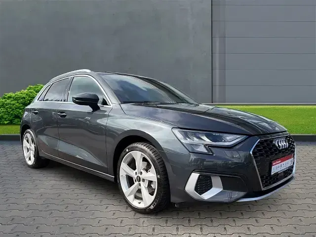 Gebraucht Audi A3 Advanced 110 PS (80 kW) 2023 Grau Limousine
