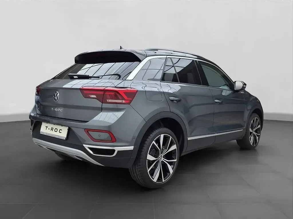 Neu VW T-Roc Style 150 PS (110 kW) 2026 Grau SUV