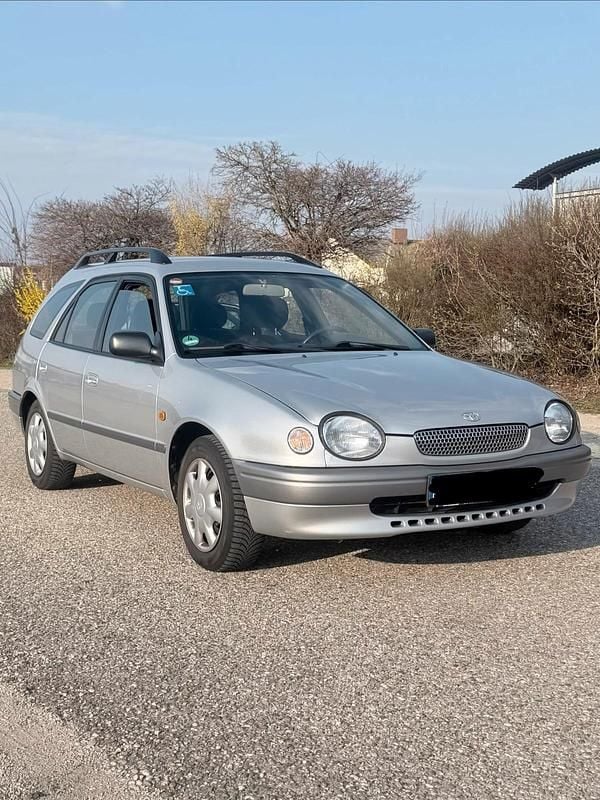 Gebraucht Toyota Corolla 86 PS (63 kW) 1999 Silber Kombi