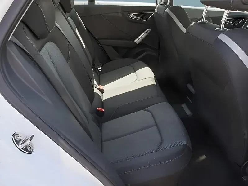 Gebraucht Audi Q2 S-Line 150 PS (110 kW) 2023 Weiß SUV