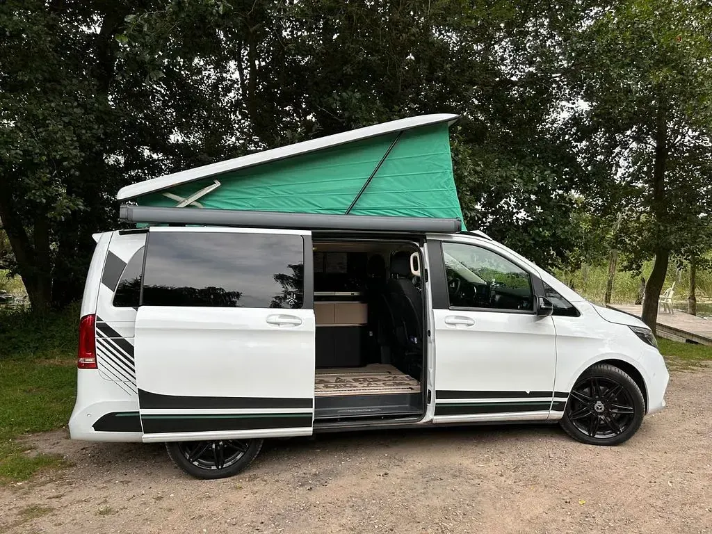 Gebraucht Mercedes V300 Marco Polo 239 PS (175 kW) 2021 Weiß Van / Kleinbus