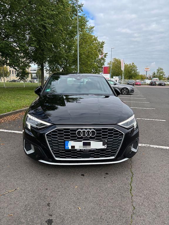 Schwarz Gebraucht 2020 Audi A3 Advanced Limousine | 22.990 € (Fairer Preis) - Bild 1/4