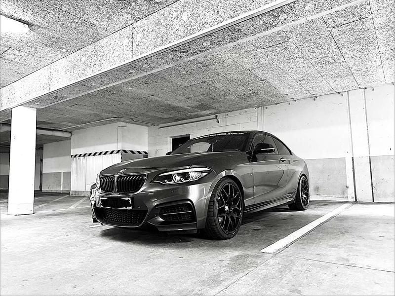 Grau Gebraucht 2018 BMW M240 M Sport Coupé | 36.999 € (Fairer Preis) - Bild 1/4
