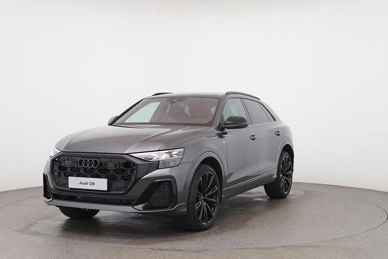 Grau Neu 2025 Audi Q8 Sport SUV | 98.040 € - Bild 1/4