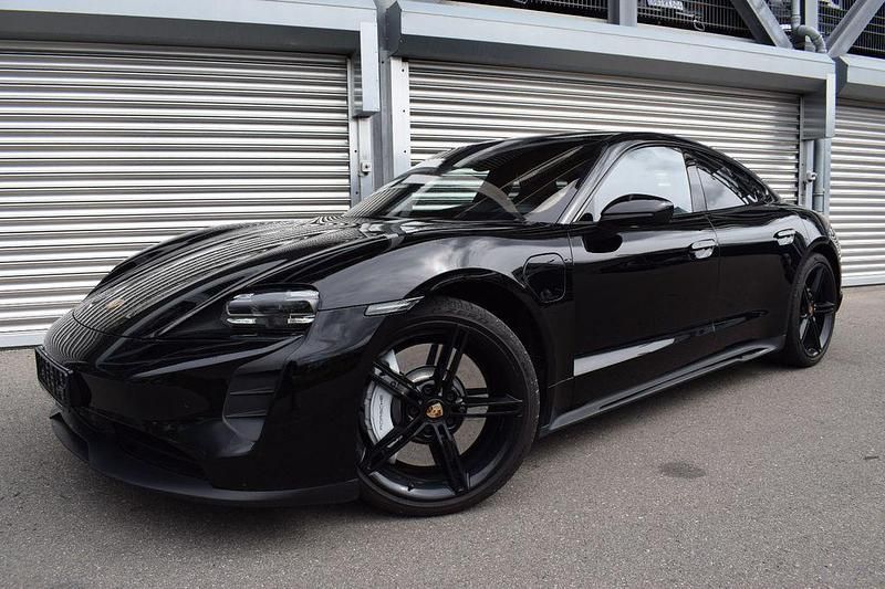 Schwarz Gebraucht 2021 Porsche Taycan 4S Limousine | 52.900 € (Guter Preis) - Bild 1/4