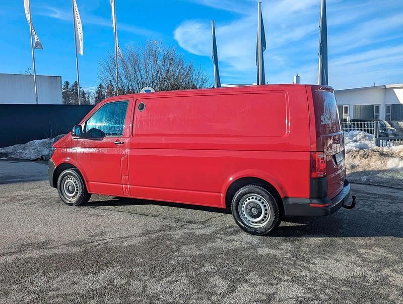 Gebraucht VW Transporter 102 PS (75 kW) 2017 Rot Van