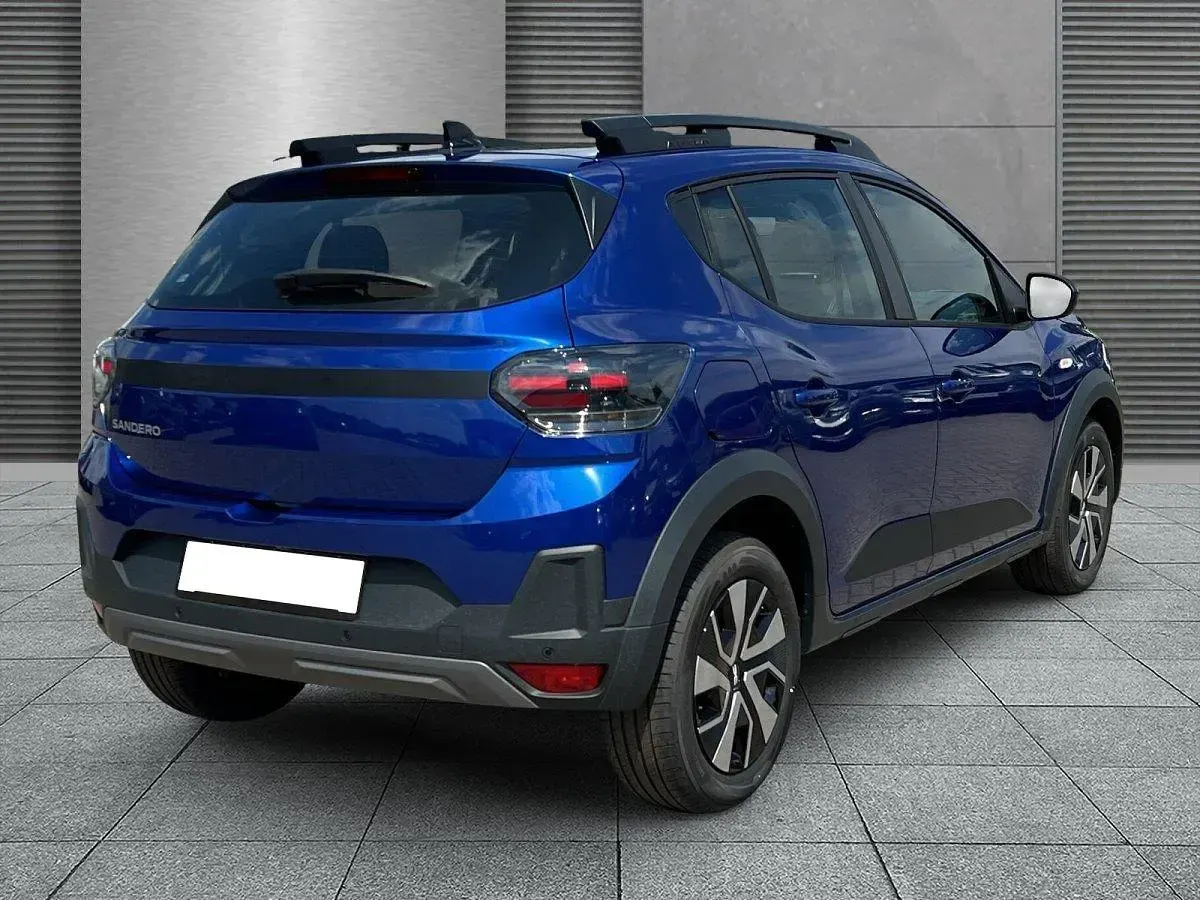 Neu Dacia Sandero Expression 122 PS (89 kW) 2026 Ironblau SUV