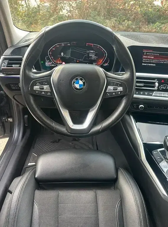 Gebraucht BMW 318 150 PS (110 kW) 2019 Grau Limousine