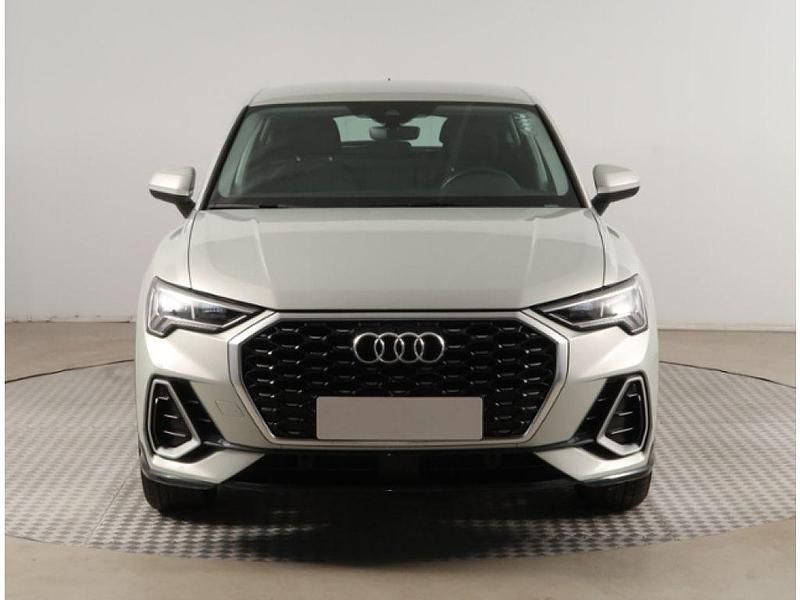 Gebraucht Audi Q3 Sportback S-Line 150 PS (110 kW) 2021 Tausilber metallic (metallic) SUV