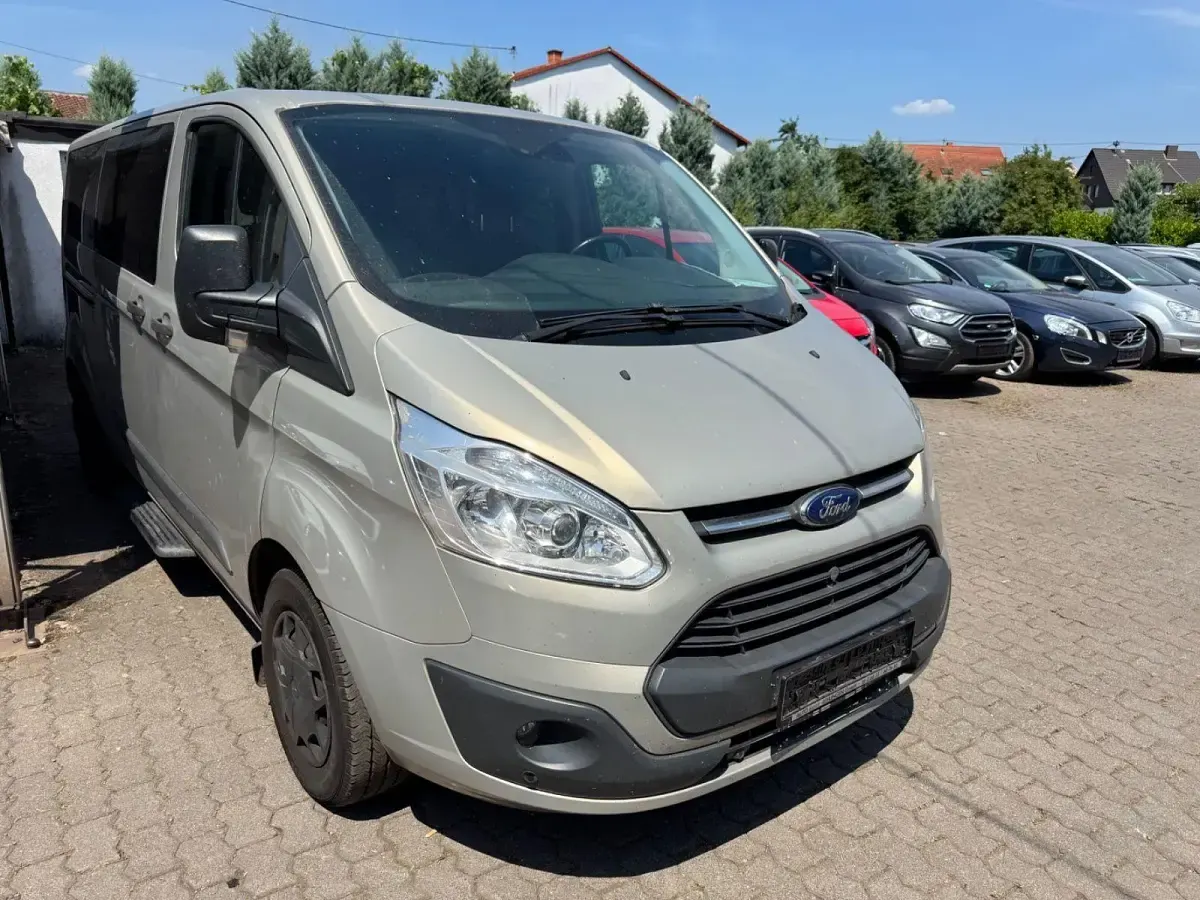 Gebraucht Ford Transit Custom 170 PS (125 kW) 2017 Silber Van / Kleinbus