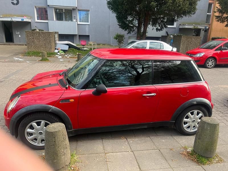 Usata Mini Cooper 90 CV (66 kW) 2004 Rosso Utilitaria