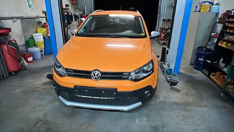 Orange Gebraucht 2012 VW Polo Cross Highline Kleinwagen | 8.300 € (Fairer Preis) - Bild 1/4