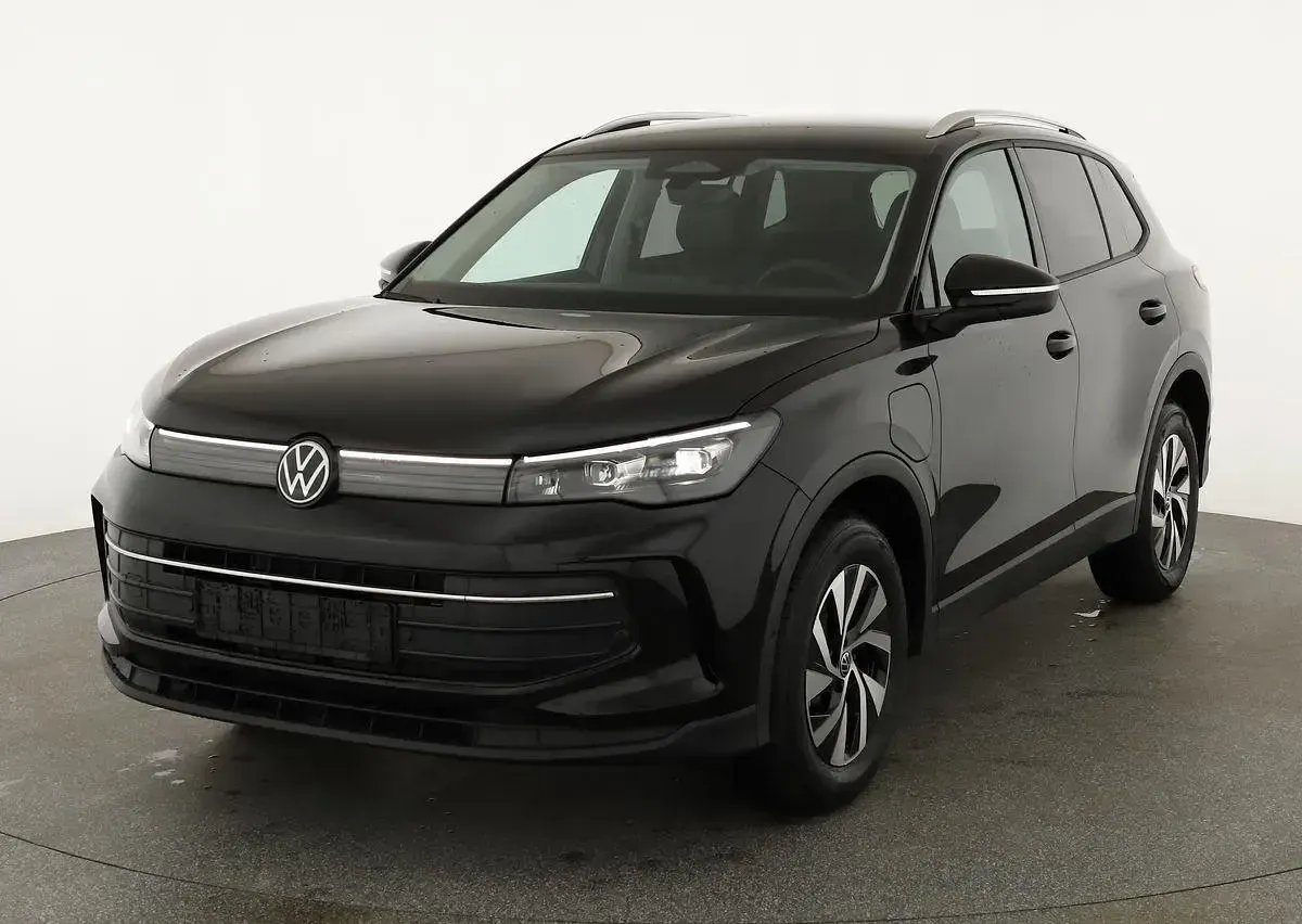 Gebraucht VW Tiguan Life 204 PS (150 kW) 2025 SUV