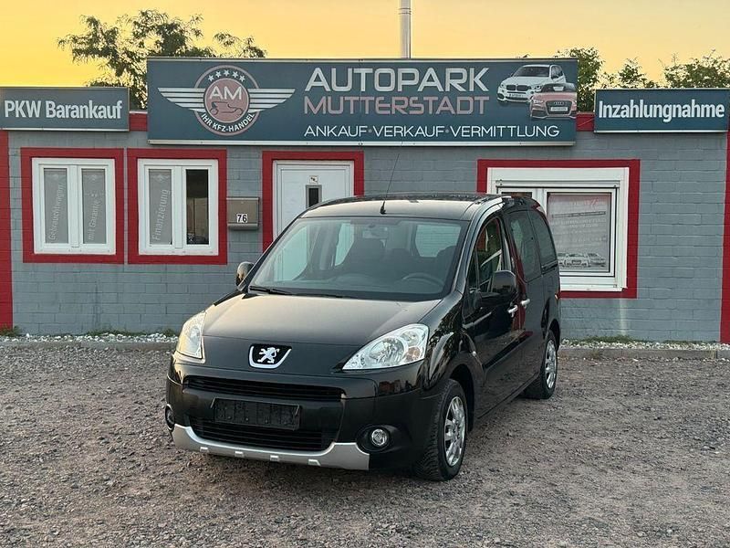 Schwarz Gebraucht 2012 Peugeot Partner Tepee Tendance Van / Kleinbus | 6.450 € (Guter Preis) - Bild 1/4