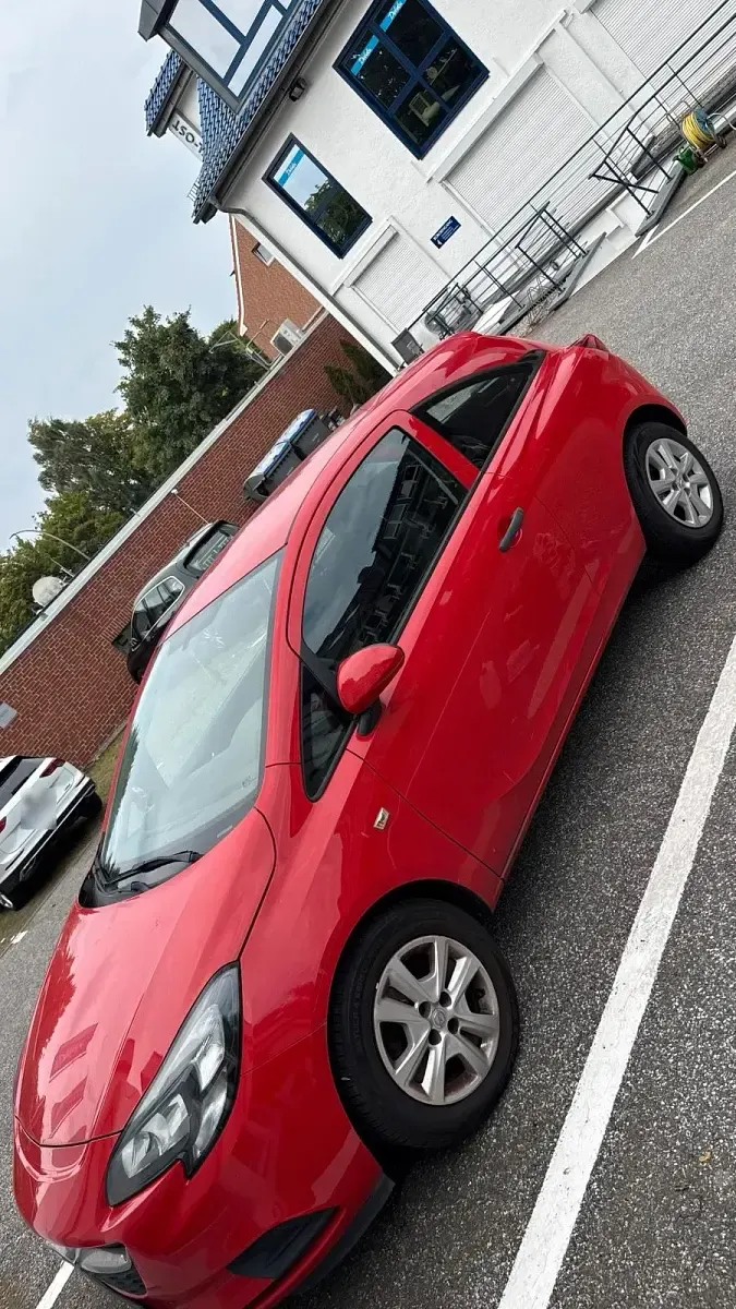 Gebraucht Opel Corsa 70 PS (51 kW) 2016 Rot Kleinwagen