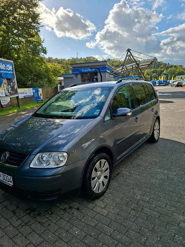Andere farben Gebraucht 2004 VW Touran Van / Kleinbus | 1.800 € (Fairer Preis) - Bild 1/4