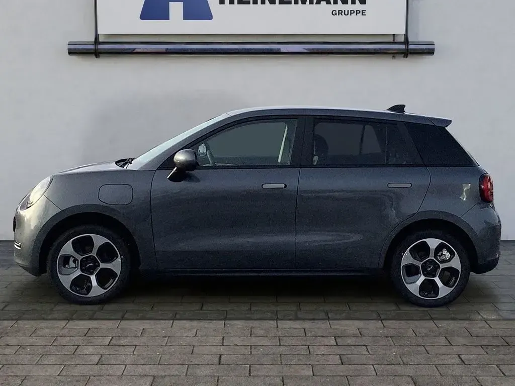 Neu JAC E30X 100 kW (136 PS) 2026 Grau Kleinwagen