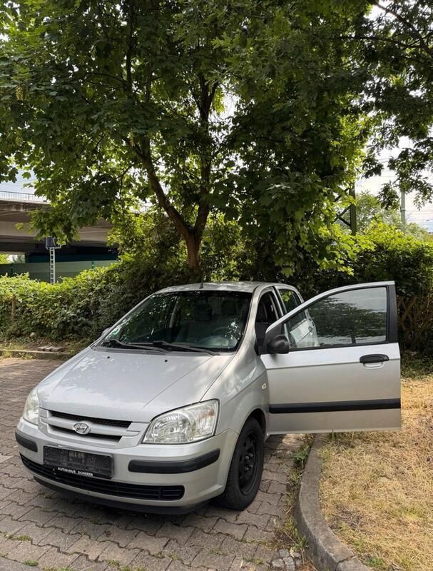 Grau Gebraucht 2005 Hyundai Getz Kleinwagen | 1.000 € - Bild 1/4