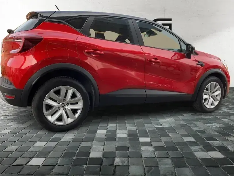Gebraucht Renault Captur Equilibre 100 PS (73 kW) 2023 Dezirrot, dach black pearlsc SUV