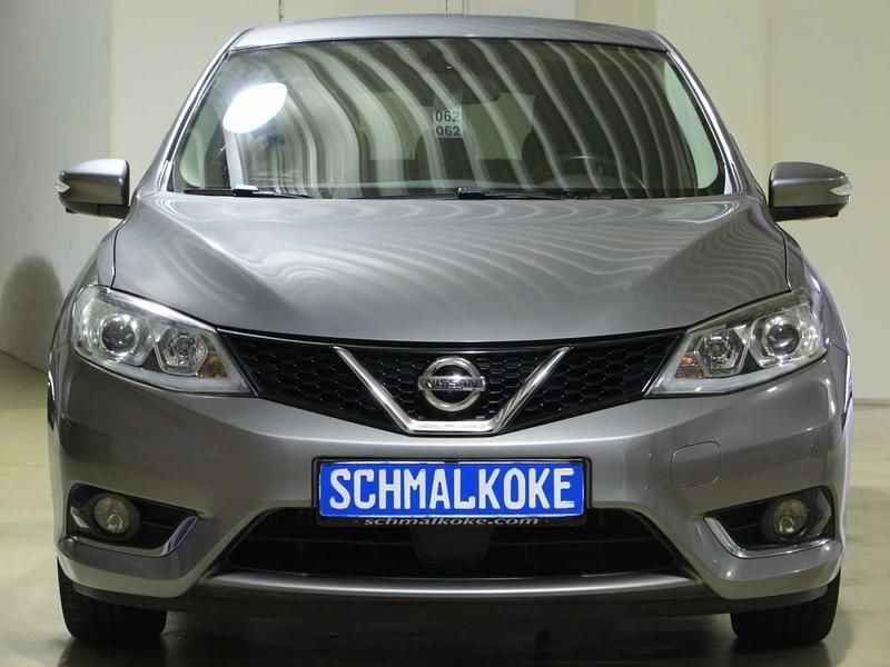 Grau Gebraucht 2017 Nissan Pulsar Tekna Limousine | 10.950 € (Fairer Preis) - Bild 1/4