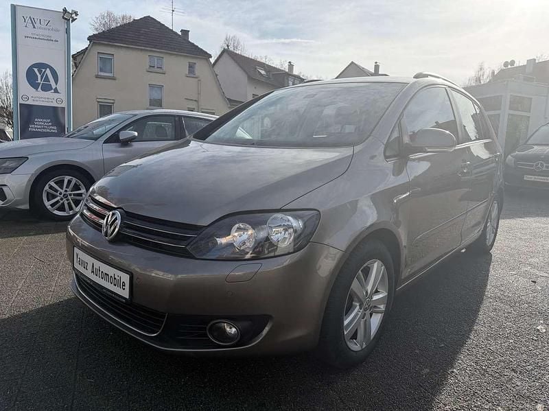 Gebraucht VW Golf VII Life 122 PS (89 kW) 2013 Kaschmirbraun metallic Kleinwagen