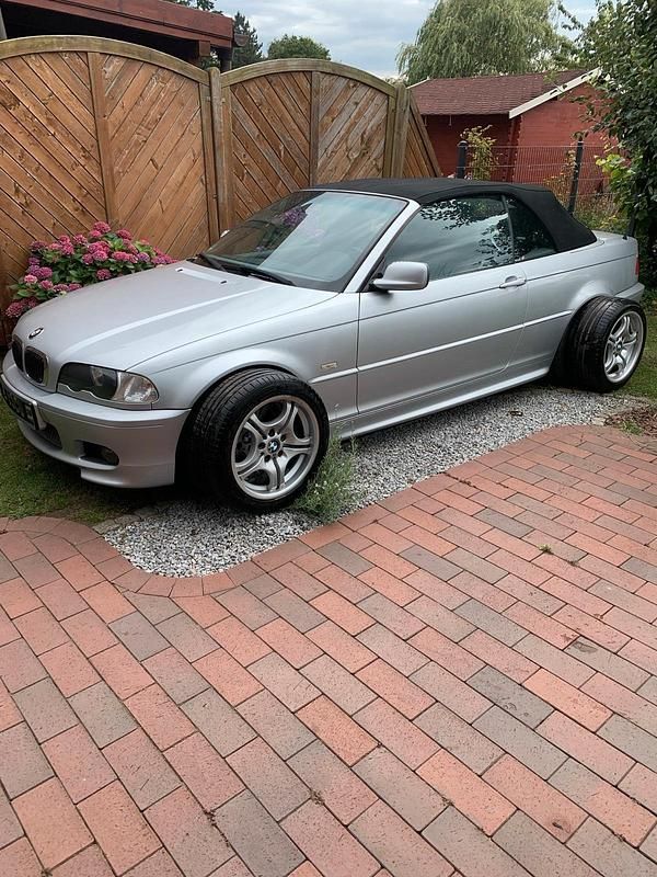 Gebraucht BMW 325 Cabriolet 191 PS (140 kW) 2001 Silber Cabrio