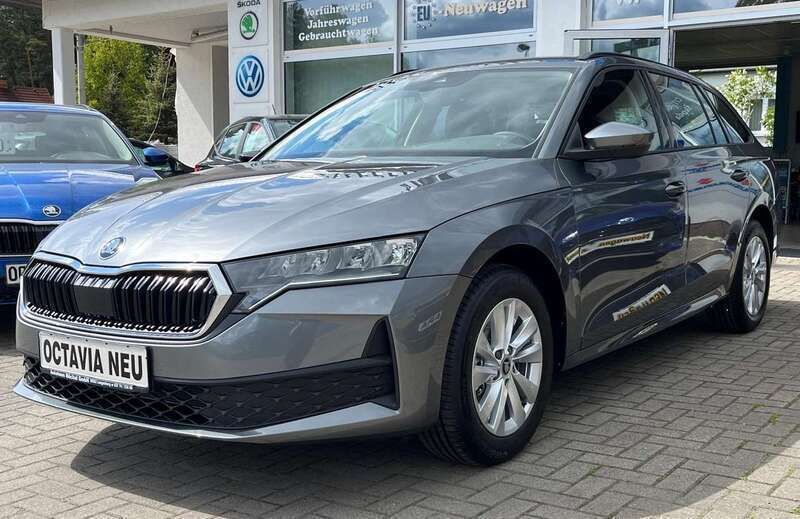 Graphitegrau Neu 2025 Skoda Octavia Essence Kombi | 25.990 € (Superpreis) - Bild 1/4